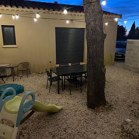 Maison T3 Dans Un Village Calme Saint-Mitre-les-Remparts Exterior foto