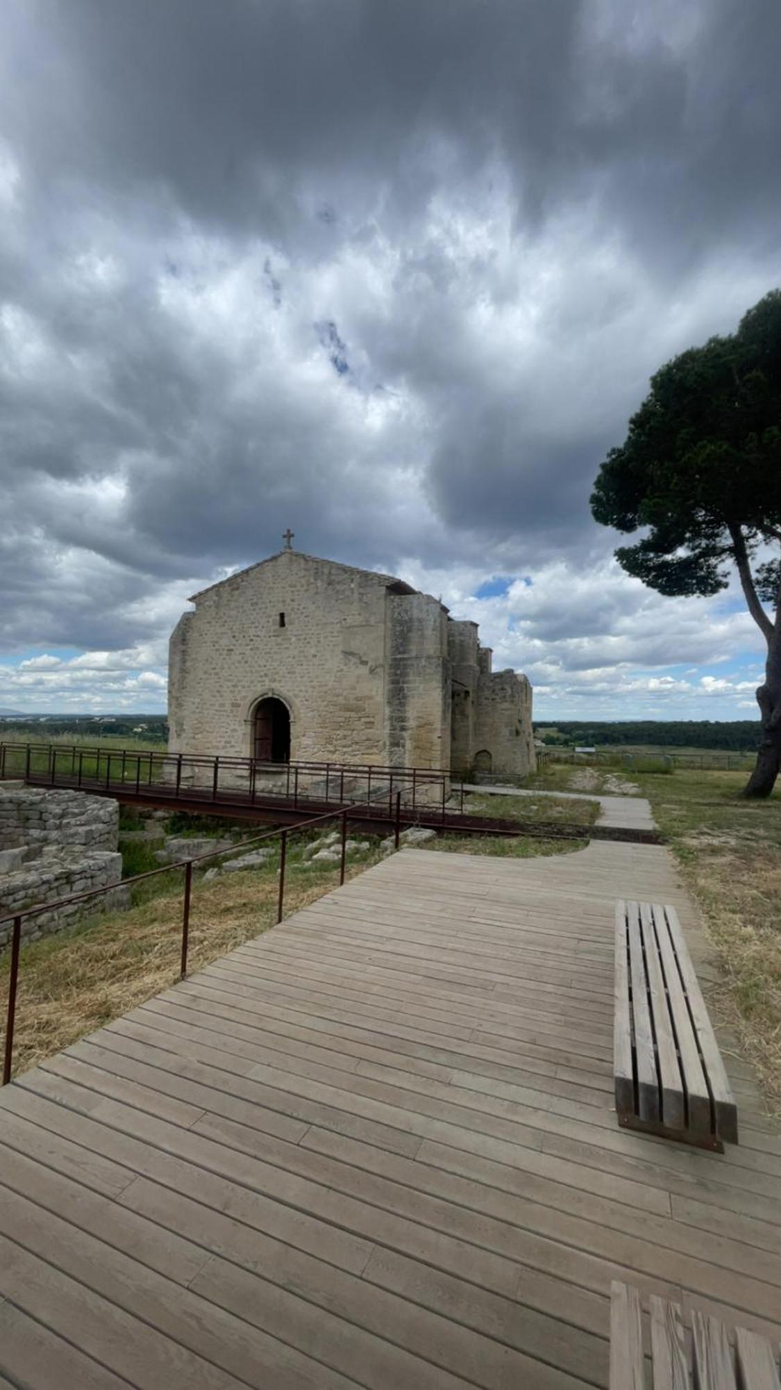 Maison T3 Dans Un Village Calme Saint-Mitre-les-Remparts Exterior foto